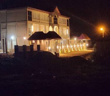 Bamahu Hotel | Kamara Lakeview Hotel