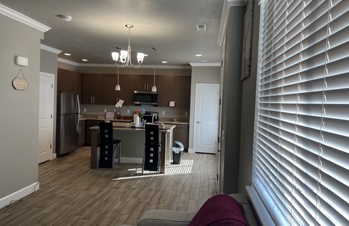 Kennedy House | Kamara’s Family Townhome. Pet friendly