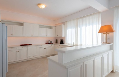 Thymari Villa | Kamariyo Athens Riviera by A&D Properties