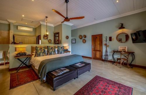 Malelane Cabin | Kambaku River Lodge