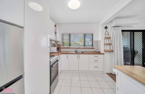 South Mission Apartment | Kamboola 5 Beach Breeze