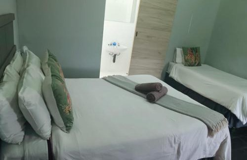 Vryburg Cabin | Kameelboom Lodge