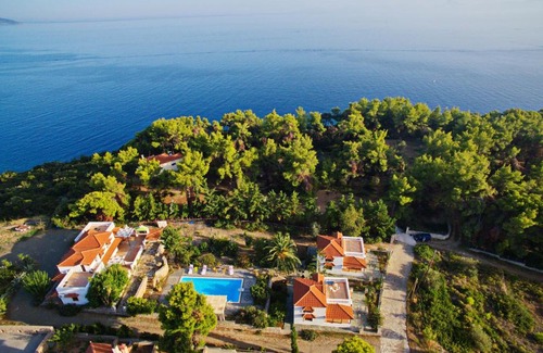 Votsi Villa | Kamelia Villas