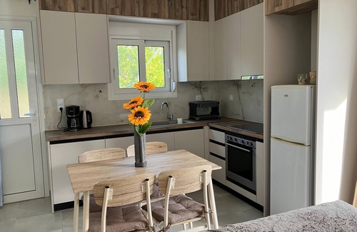 Kamena Vourla Apartment | Kamena Home Apartment in Kamena Vourla