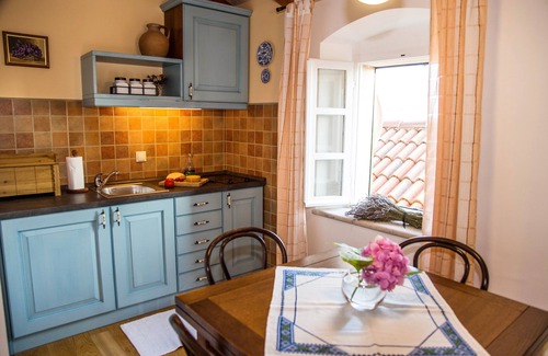 Lovorno Villa | Kameni Dvori, (11350), Lovorno, Croatia