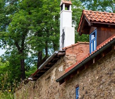Abrahamovce House | Kamenny dom Pikovce