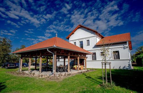 Kastelyosdombo House | Kammerer Vendégház