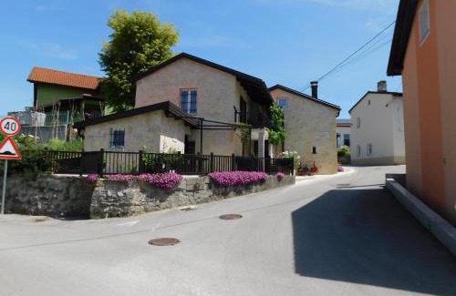 Ilirska Bistrica House | Kamnita hiša Stari klesar