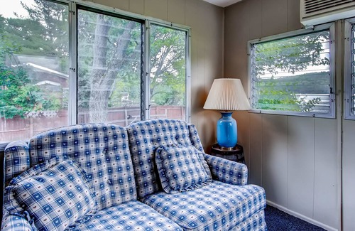 Hubbardton Cabin | Kamp Koby - GetAway