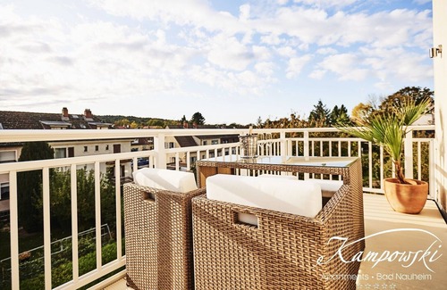 Bad Nauheim Apartment | Kampowski Apartment Deluxe * | Grand Deluxe Apartment at the Kurpark