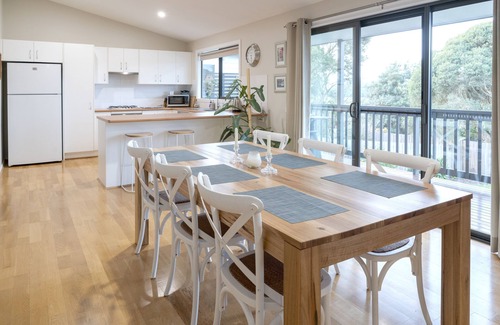 Woori Yallock House | Kanangra Place, heart of the Yarra Valley!