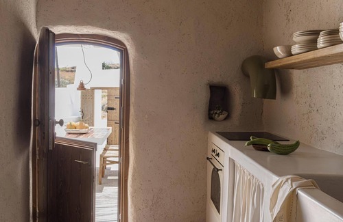 Vothon Hotel | Kanava Cave Winery Villa