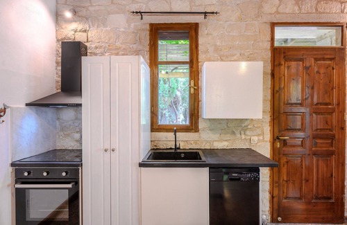 Lampini Villa | Kandinella,serene villa,pool,Mountains,Near taverns