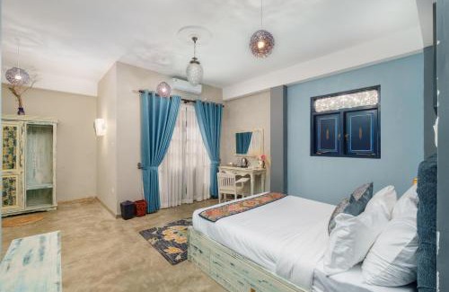 Peradeniya Hotel | Kandy City Panorama