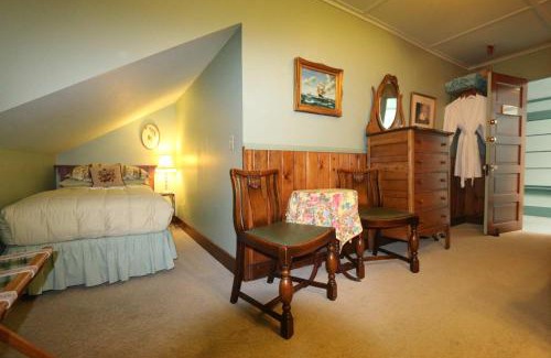 Eastsound Bed & Breakfast | Kangaroo House Bed & Breakfast