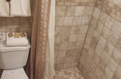 Oakley Hotel | Kansas Country Inn