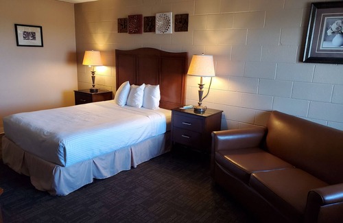 Oakley Hotel | Kansas Country Inn