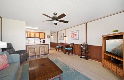 Wailua Condo | Kapaa Shore Resort A106, Oceanfront, King Bed, Ground Floor, Comp Wifi