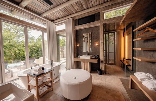 Thorny Bush Game Reserve Cabin | Kapama Karula