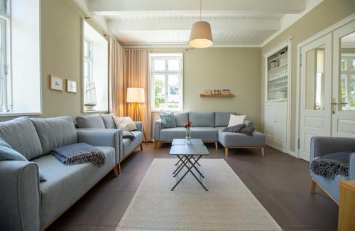 Ostseebad Wustrow House | Kapitänshaus Luv & Lee