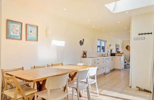 Waikanae House | Kapiti Panorama – Waikanae Beach Holiday Home
