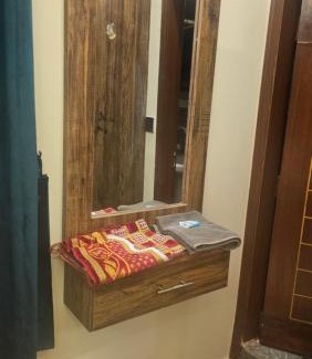 Gulshan-e-Iqbal House | Karachi Guest House