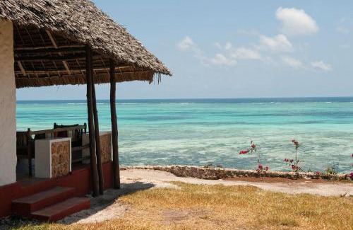 Pingwe Resort | Karafuu Beach Resort & Spa