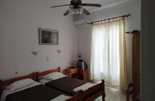 Skopelos Apartment | Karagiozos Studios & Apartments