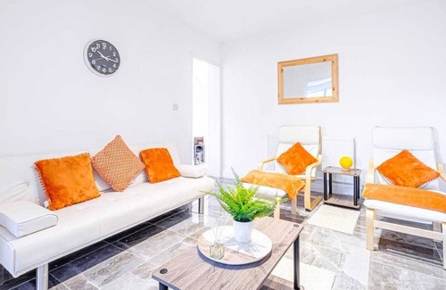 Filton Apartment | Karah Suites - Bristol Filton