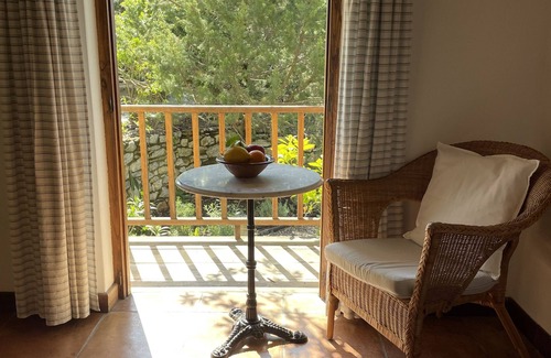 Koukounaries Apartment | Karavotsakisma Studio & Villa accommodation with Pool