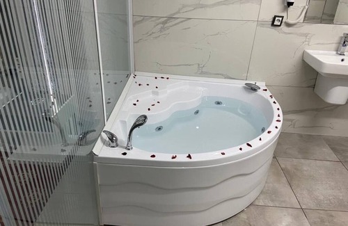 Mesudiye Mahallesi Hotel | Kardelen Hotel