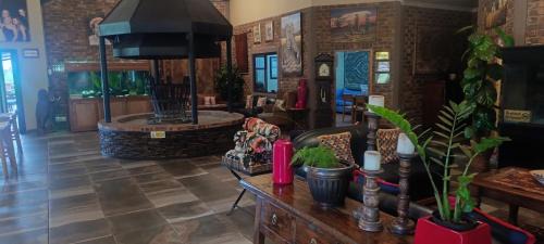 Zeerust House | Kareespruit Game Ranch & Guest House
