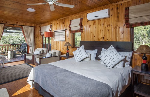 Kenton on Sea Cabin | Kariega Game Reserve - Main Lodge