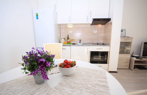 Budva Apartment | Karina Apartment in Budva is close to the beach and has the Sea View balcony.