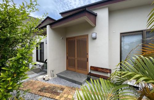 Sakimotobu Apartment | Karisome