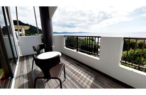 Agarie Apartment | Kariyushi Condominium Resort Sea Side House
