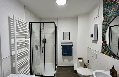 Mitte Apartment | Karl Central Flats - Netflix - Parkplatz - Balkon