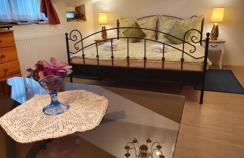 Sopron Apartment | Karmelita Boutique Apartman