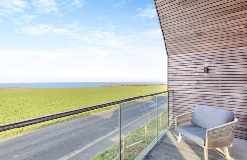 Winnard's Perch House | Karn Havos - Three Bedroom House, Sleeps 6