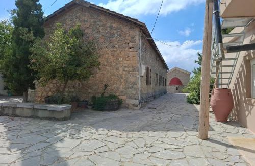Agios Georgios Apartment | Karofillos homes-Oropedio
