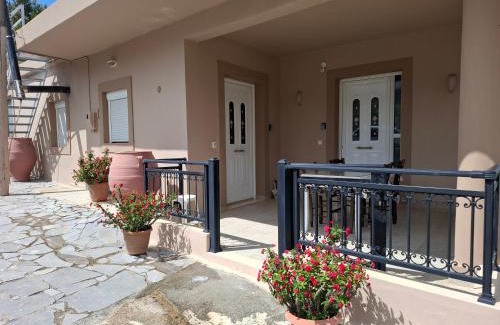 Agios Georgios Apartment | Karofillos homes-Oropedio