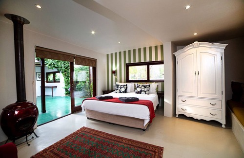 Barrydale Hotel | Karoo Art Hotel