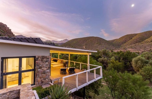 Calitzdorp House | Karoo Mountain River House