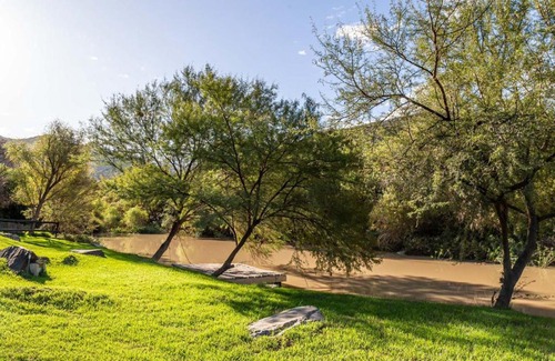 Calitzdorp House | Karoo Mountain River House