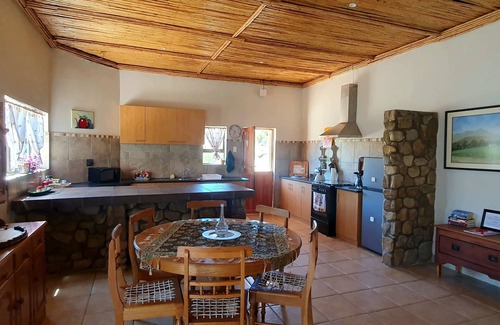 Ladismith Other | Karoo peace and quiet on a hill with breathtaking mountain views