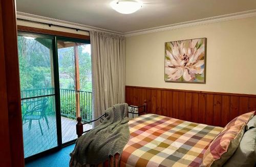 Glenoran Ski Chalet | Karri Glade Farm Stay
