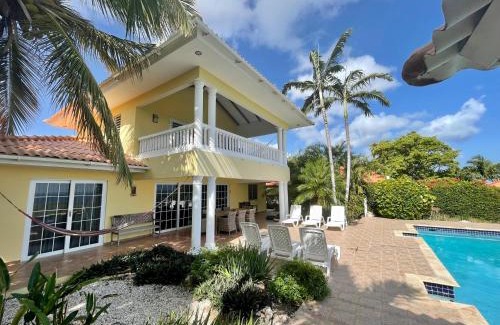 Sunset Heights Villa | Kas na Nort