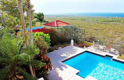 Sunset Heights Villa | Kas na Nort, House facing North, is a stylish holiday villa in a unique setting.
