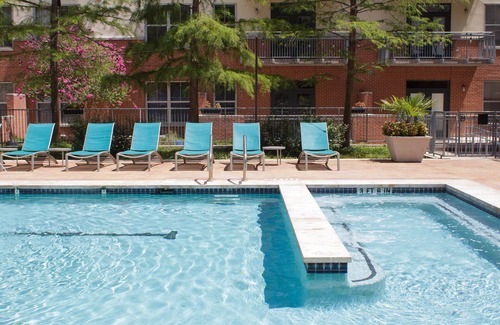 Second Street District Apartment | Kasa | Boutique Shopping Nearby | Austin