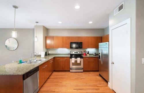 Legacy Park Apartment | Kasa | Comfy 2BD + Amenity Access | Plano